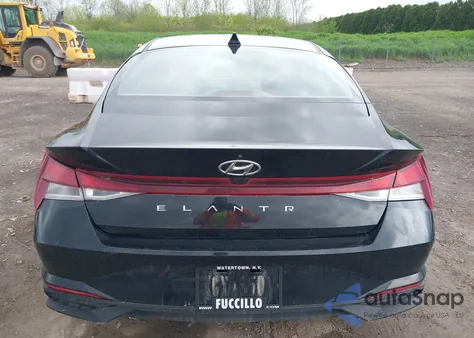 2021 Hyundai Elantra Sel from USA, damaged, VIN 5NPLM4AG1MH001123